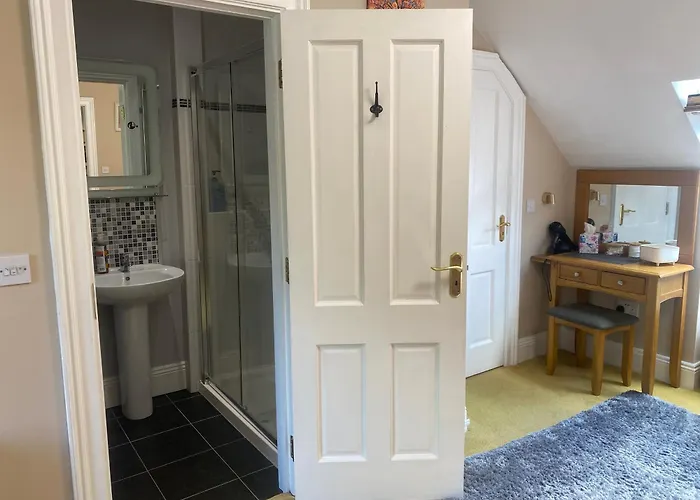 Forest View Woodland Ballard