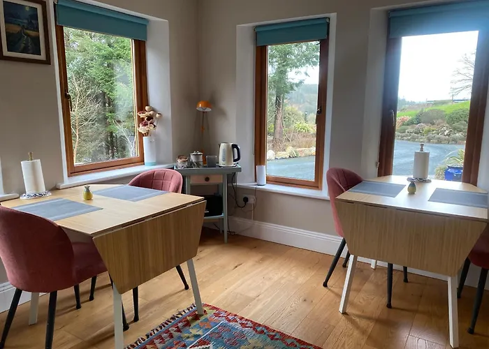 Forest View Woodland Ballard